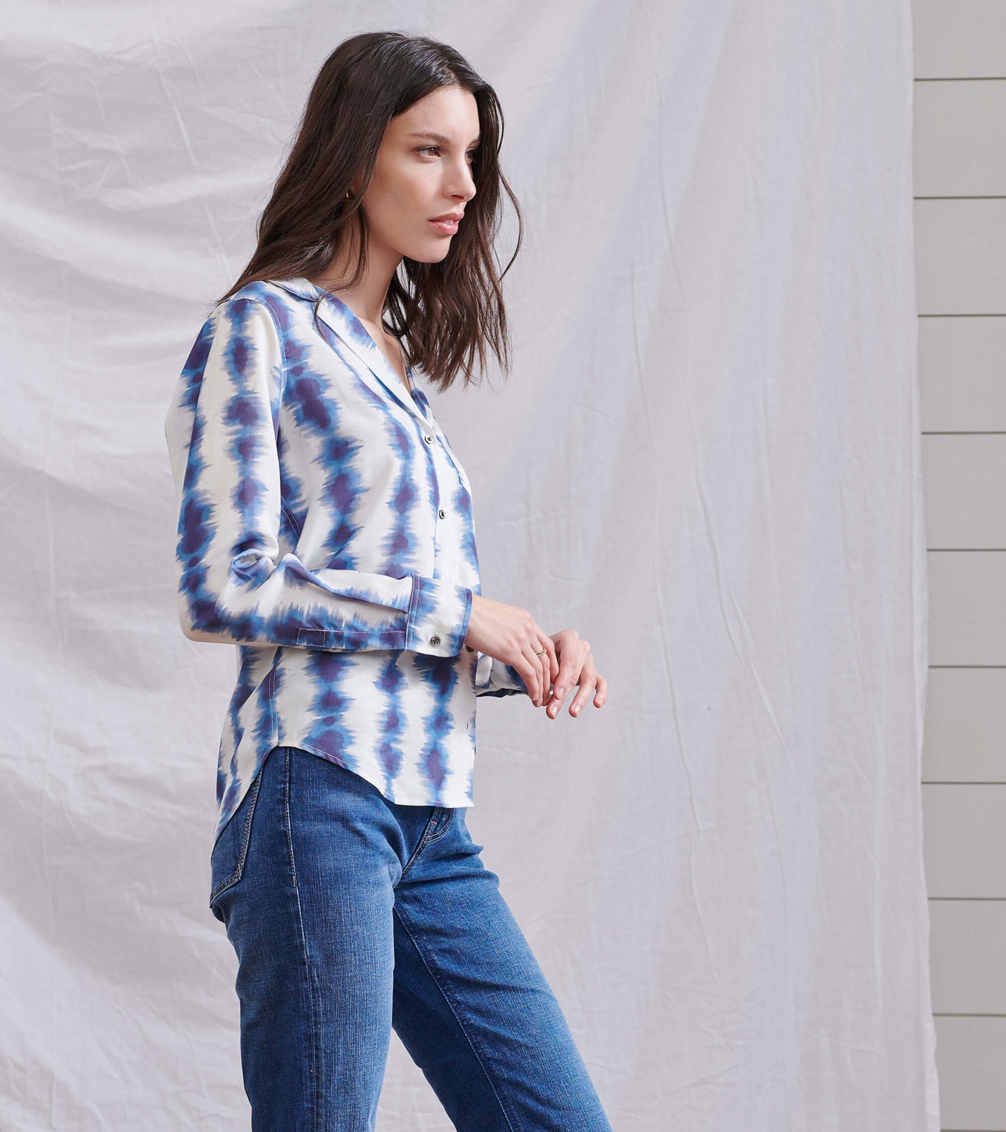Ariane Shirt - Linear Waves