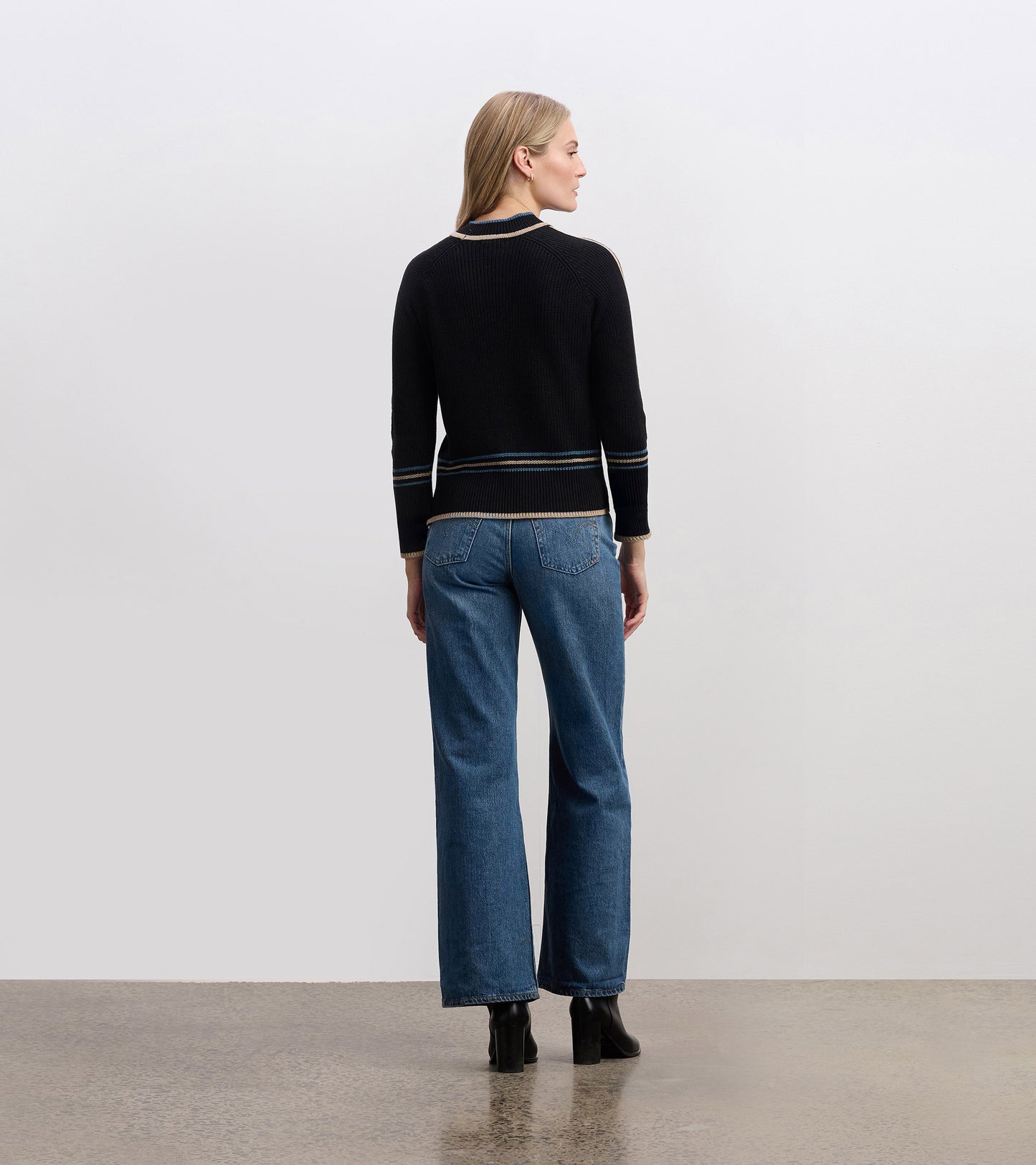 Raglan Stripes Pullover - Black