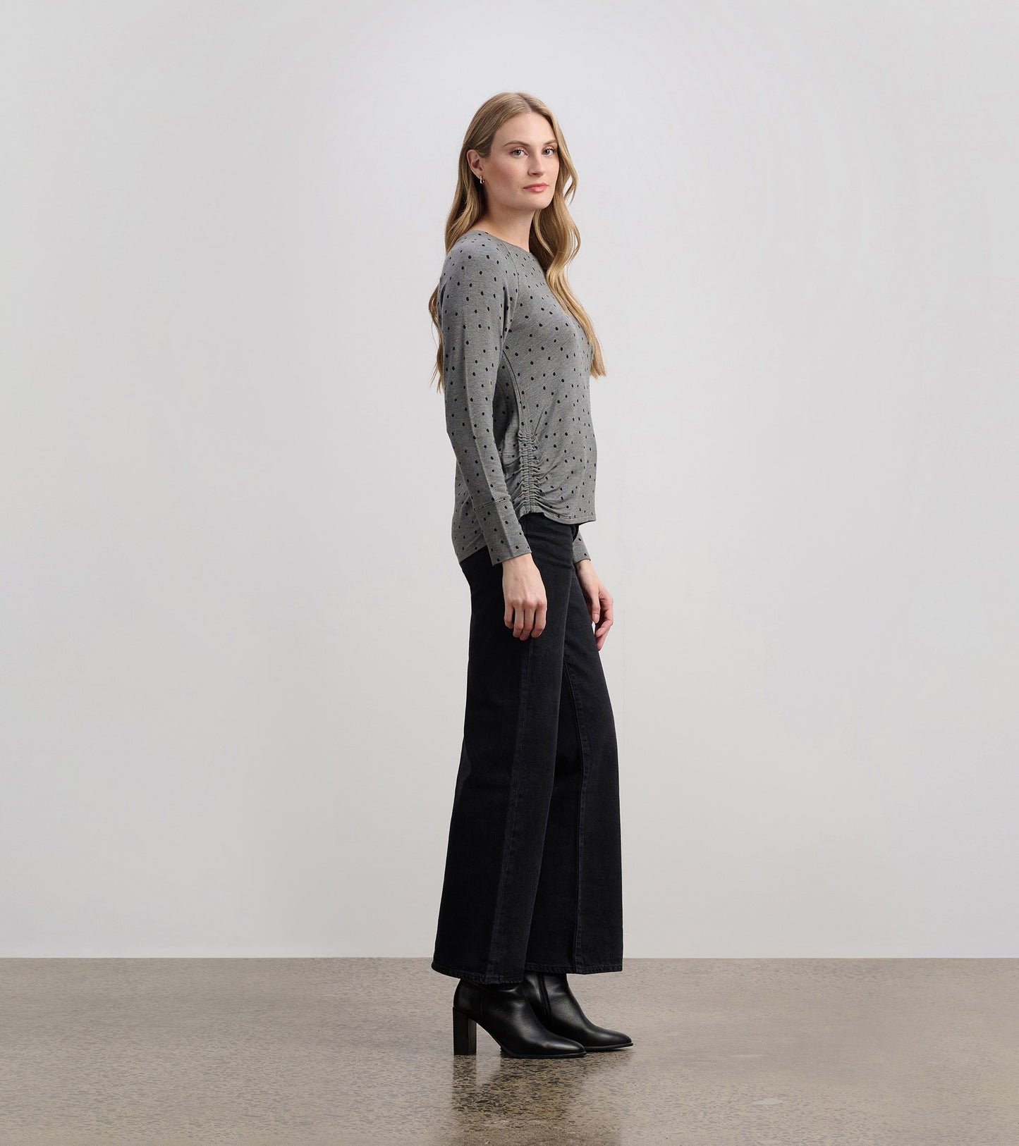 Chantel Pullover - Classic Dots