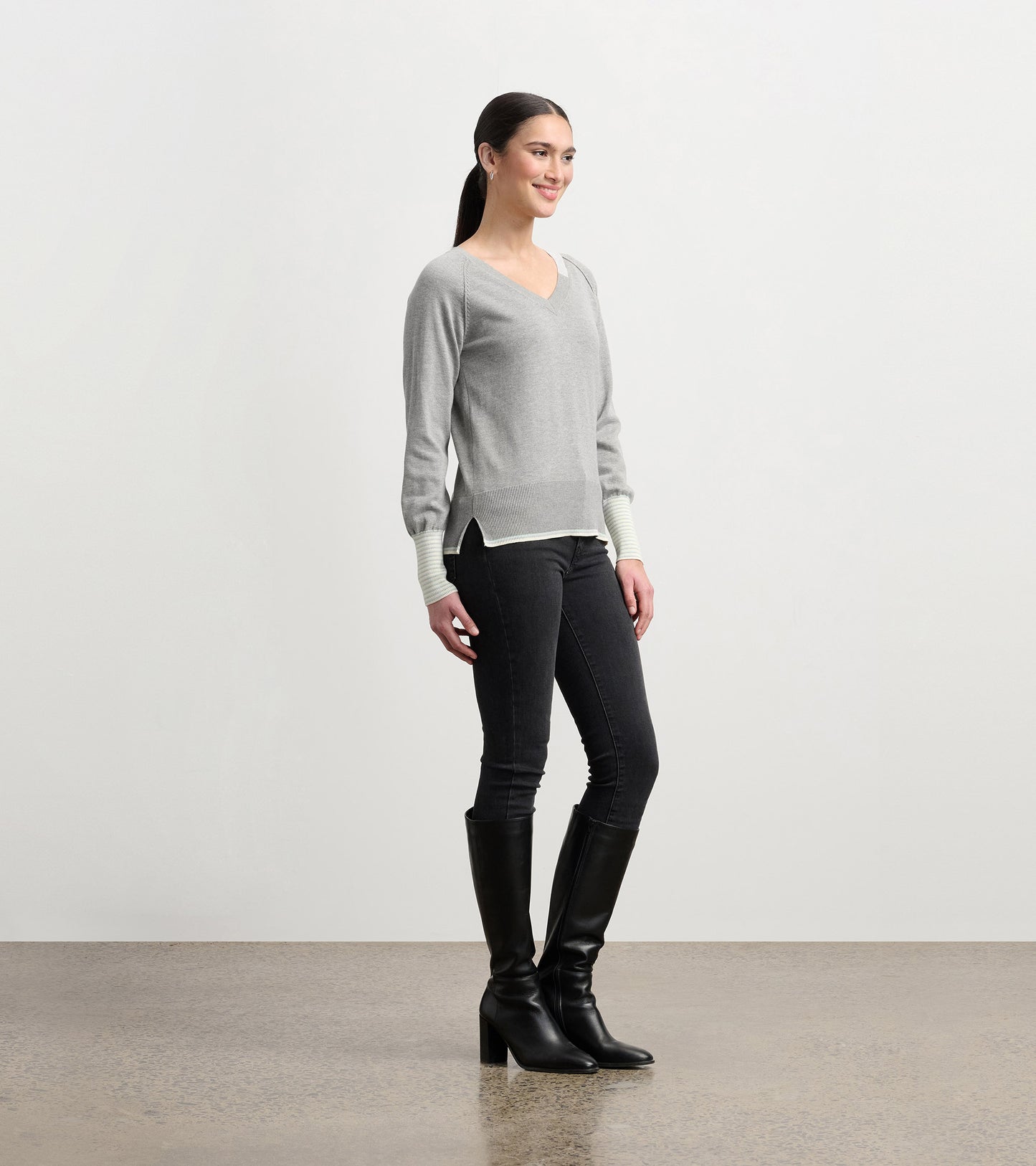 Cary V-Neck Sweater - Charcoal Melange