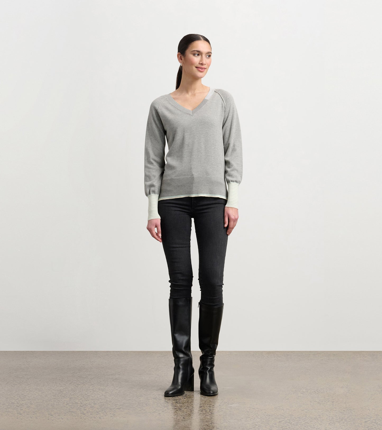 Cary V-Neck Sweater - Charcoal Melange