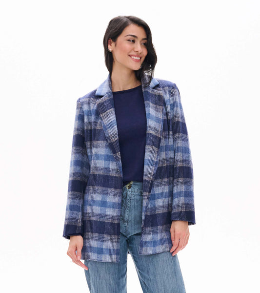 Front view of blue plaid open jacket with notched collar and long sleeves on model