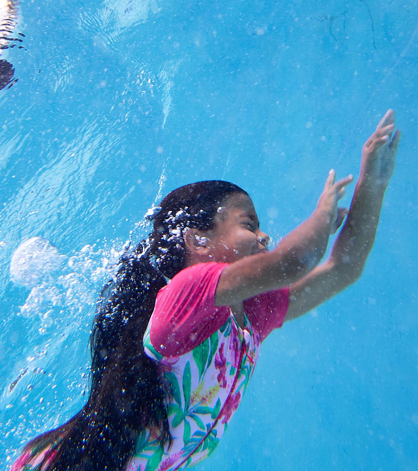 Girls Tropical Flowers Short Sleeve One-Piece Rashguard Swimsuit