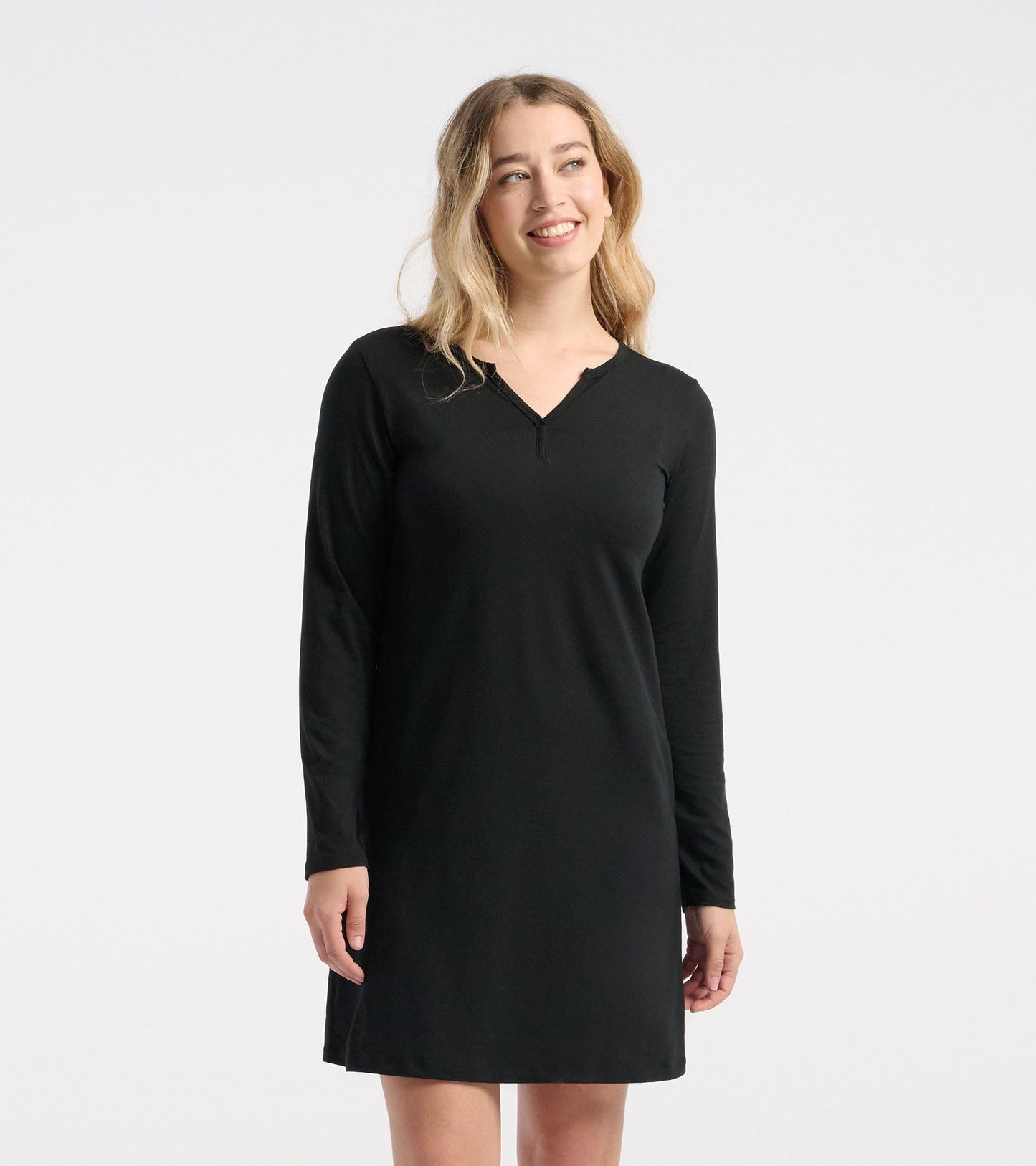 Capelton Road Women's Black Long Sleeve Nightshirt